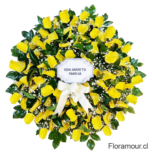 Corona de p&eacute;talos color amarillo con targeton personalizado.